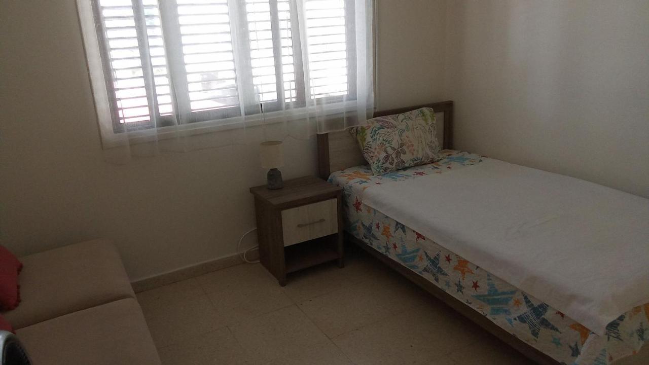 2 Bedroom Apartment In Makenzi 라르나카 외부 사진
