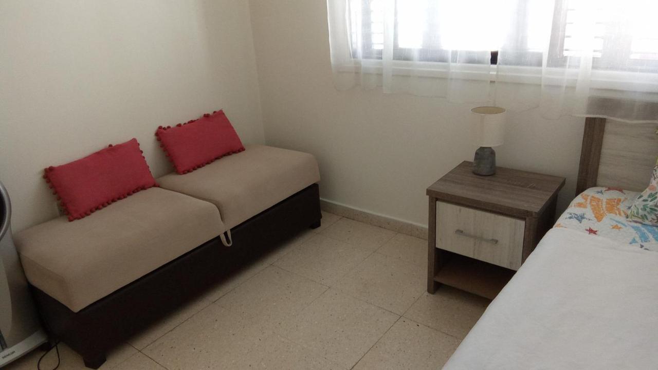 2 Bedroom Apartment In Makenzi 라르나카 외부 사진